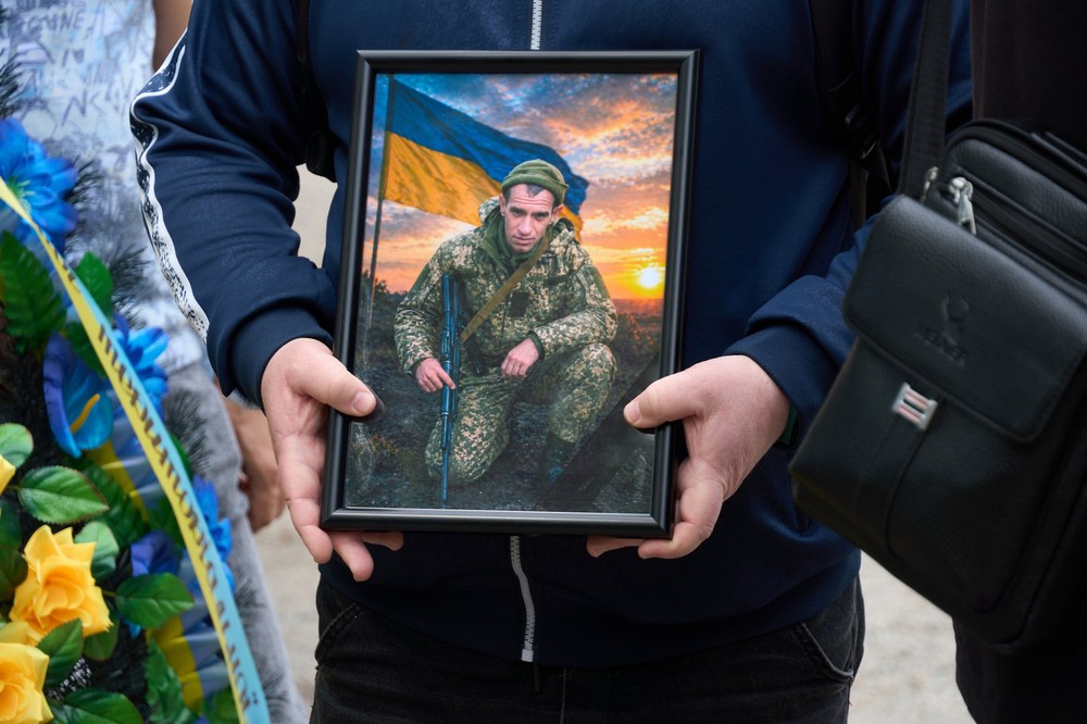 Вбиті росією мешканці Нікопольщини. Захисник з Нікополя Євген Литвинюк загинув 7 вересня 2022 року. Тож сьогодні четверті роковини його смерті, і ми вшановуємо пам’ять Героя.