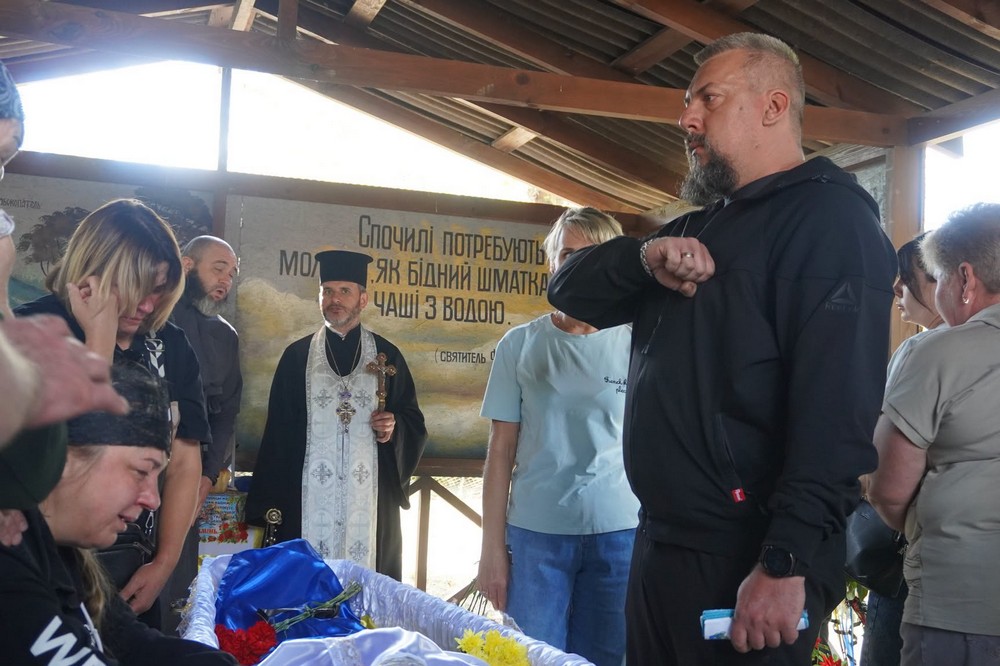 Нікополь сьогодні провів 12