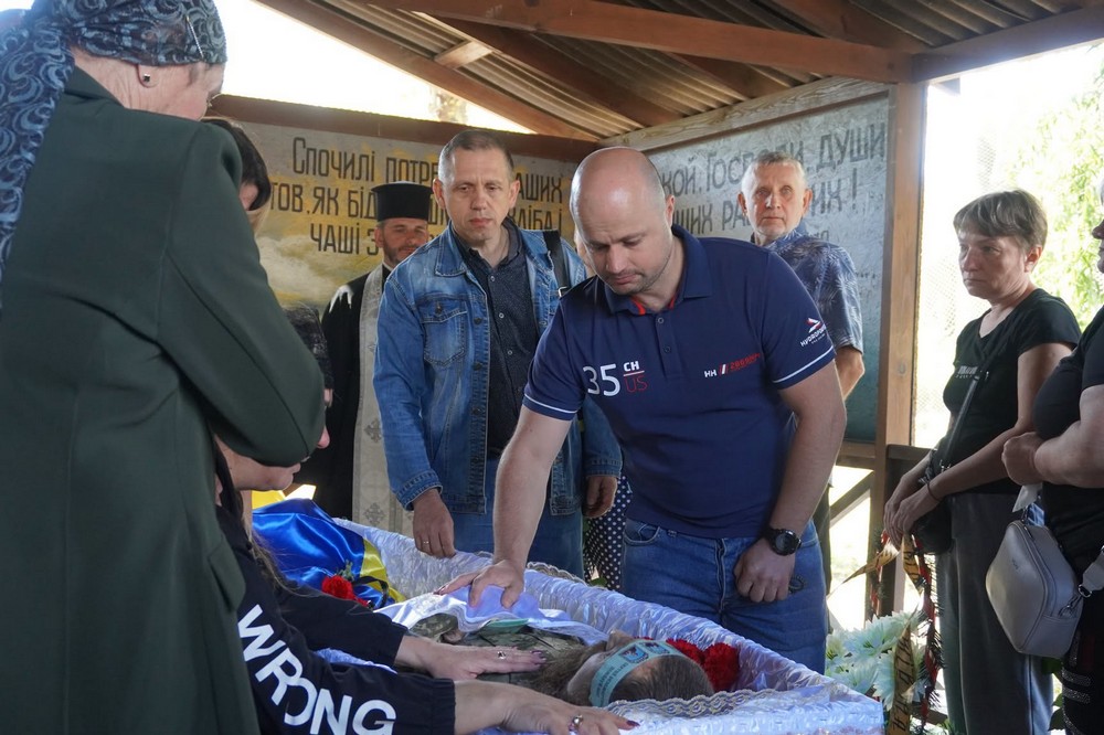 Нікополь сьогодні провів 8