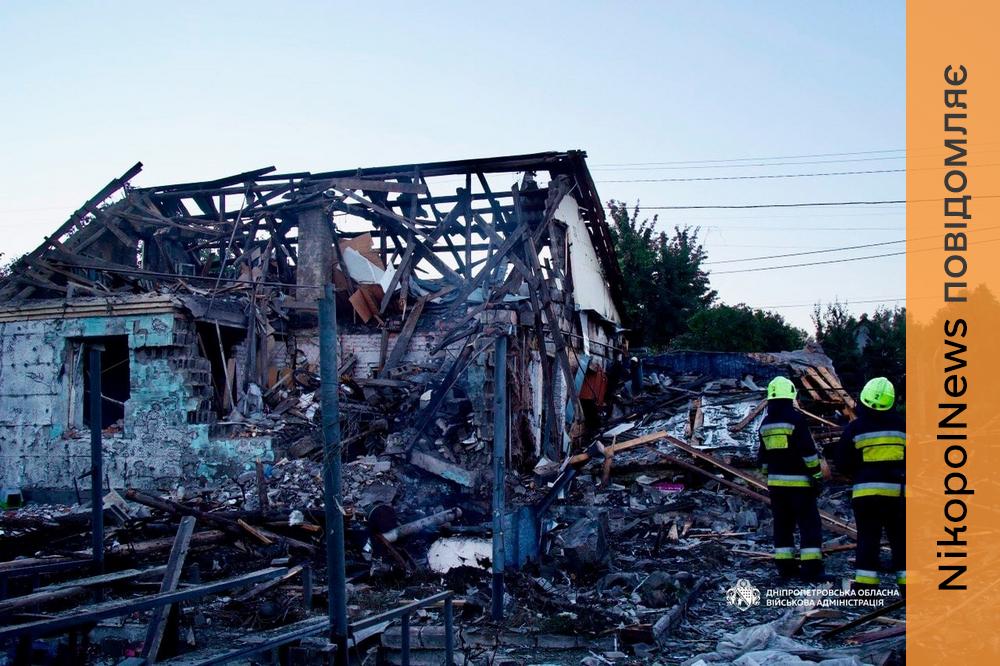 На Нікопольщині пошкоджено підприємство та багатоповерхівка, серед поранених у Дніпрі дитина, також під атакою ворога було Криворіжжя та Синельниківщина (фото)