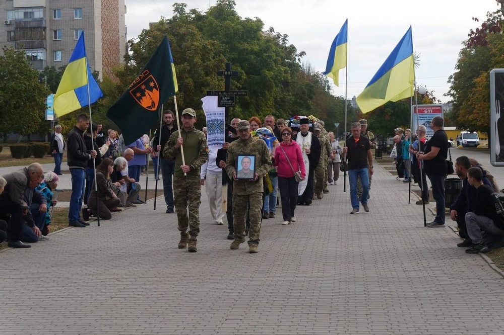 Нікопольщина провела в останню путь полеглого Захисника Нікопольщина провела в останню путь полеглого Захисника