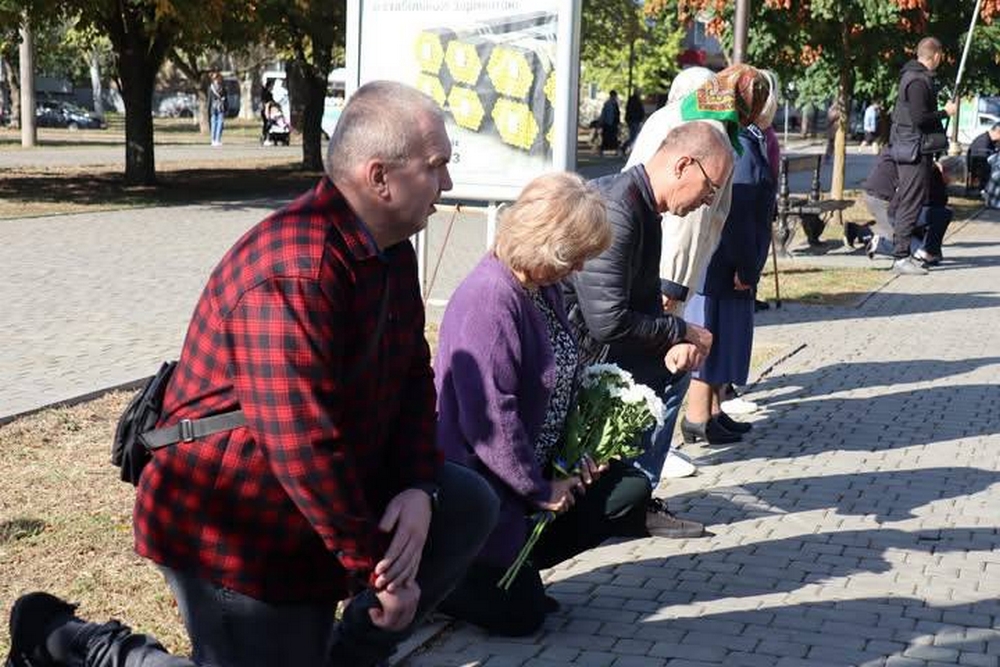 Нікопольщина провела в останню путь полеглого Захисника4 Нікопольщина провела в останню путь полеглого Захисника4