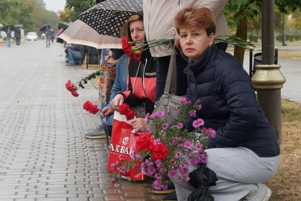 Нікопольщина провела в останню путь полеглого Захисника5 Нікопольщина провела в останню путь полеглого Захисника5