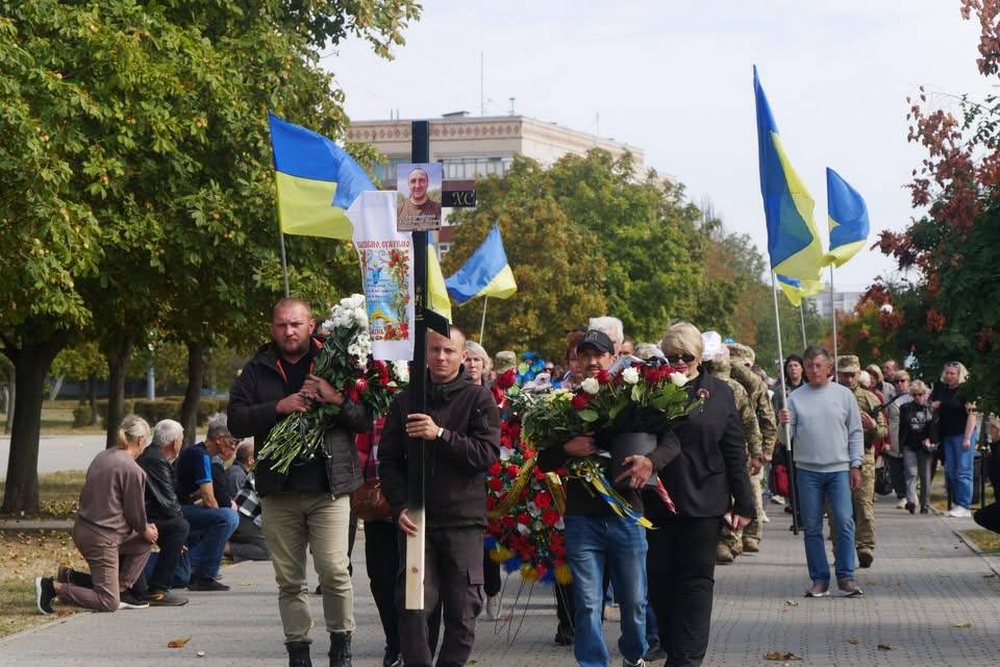 Нікопольщина провела в останню путь полеглого Захисника5 Нікопольщина провела в останню путь полеглого Захисника5
