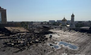 Протягом дня у Нікополі та районі ворог бив по житлових будинках: троє людей постраждали, під ударами були ще 4 райони області — поліція (фото)