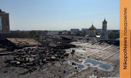 Протягом дня у Нікополі та районі ворог бив по житлових будинках: троє людей постраждали, під ударами були ще 4 райони області — поліція (фото)