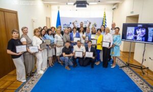 У Марганецькій громаді працівників ЦНАПу відзначили Почесною грамотою Дніпропетровської ОВА (фото)