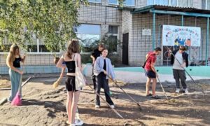 У Мирівській громаді молодь влаштувала екоакцію до Всесвітнього дня прибирання (фото)