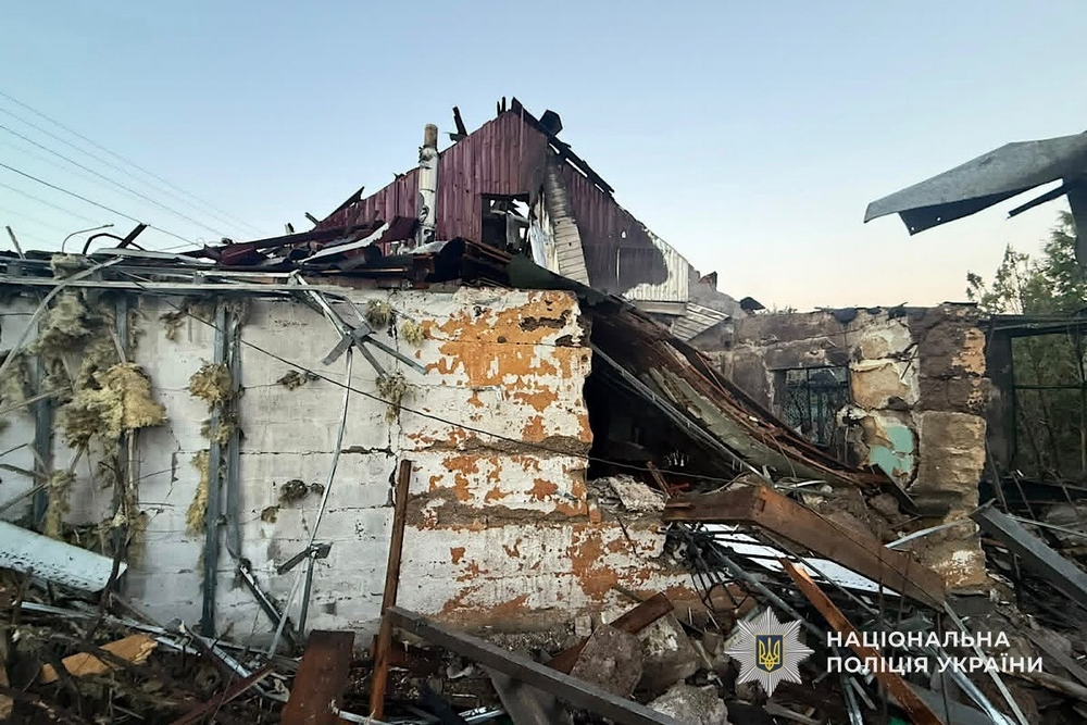 У Нікополі БпЛА скинув боєприпас на будинок4 У Нікополі БпЛА скинув боєприпас на будинок4
