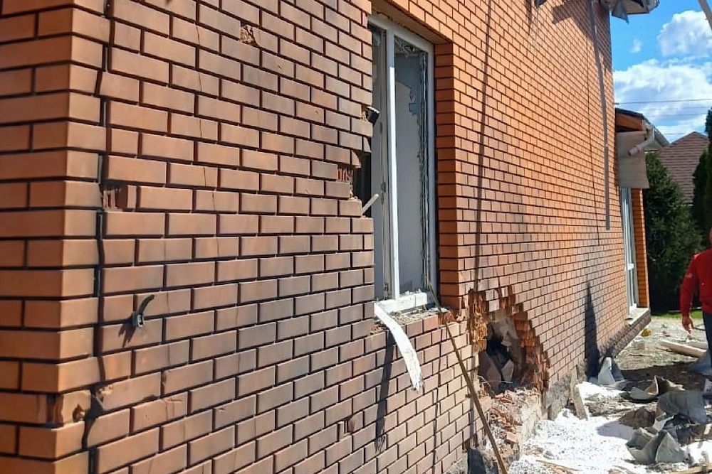 У Нікополі БпЛА скинув боєприпас на будинок7 У Нікополі БпЛА скинув боєприпас на будинок7