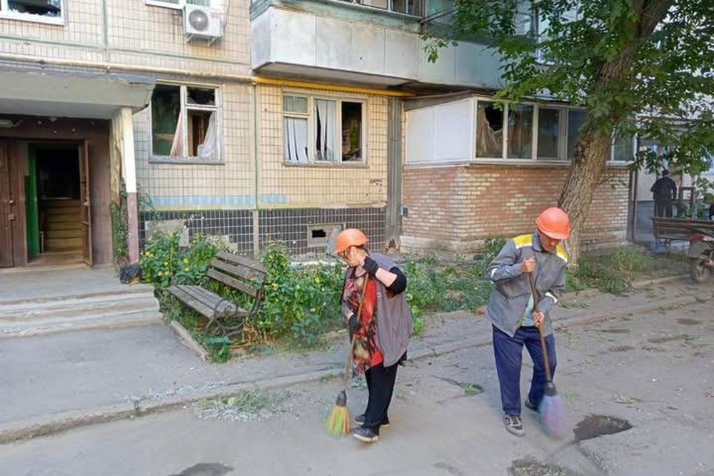 У Нікополі тривають роботи з благоустрою18 У Нікополі тривають роботи з благоустрою18