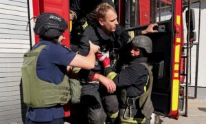У Нікополі ворог повторно атакував рятувальників