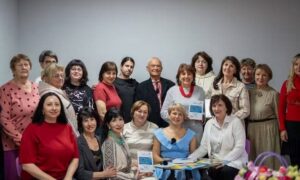 «За крок до мрії»: у Нікополі відбулася тепла зустріч із письменницею Ольгою Мітченко (фото)