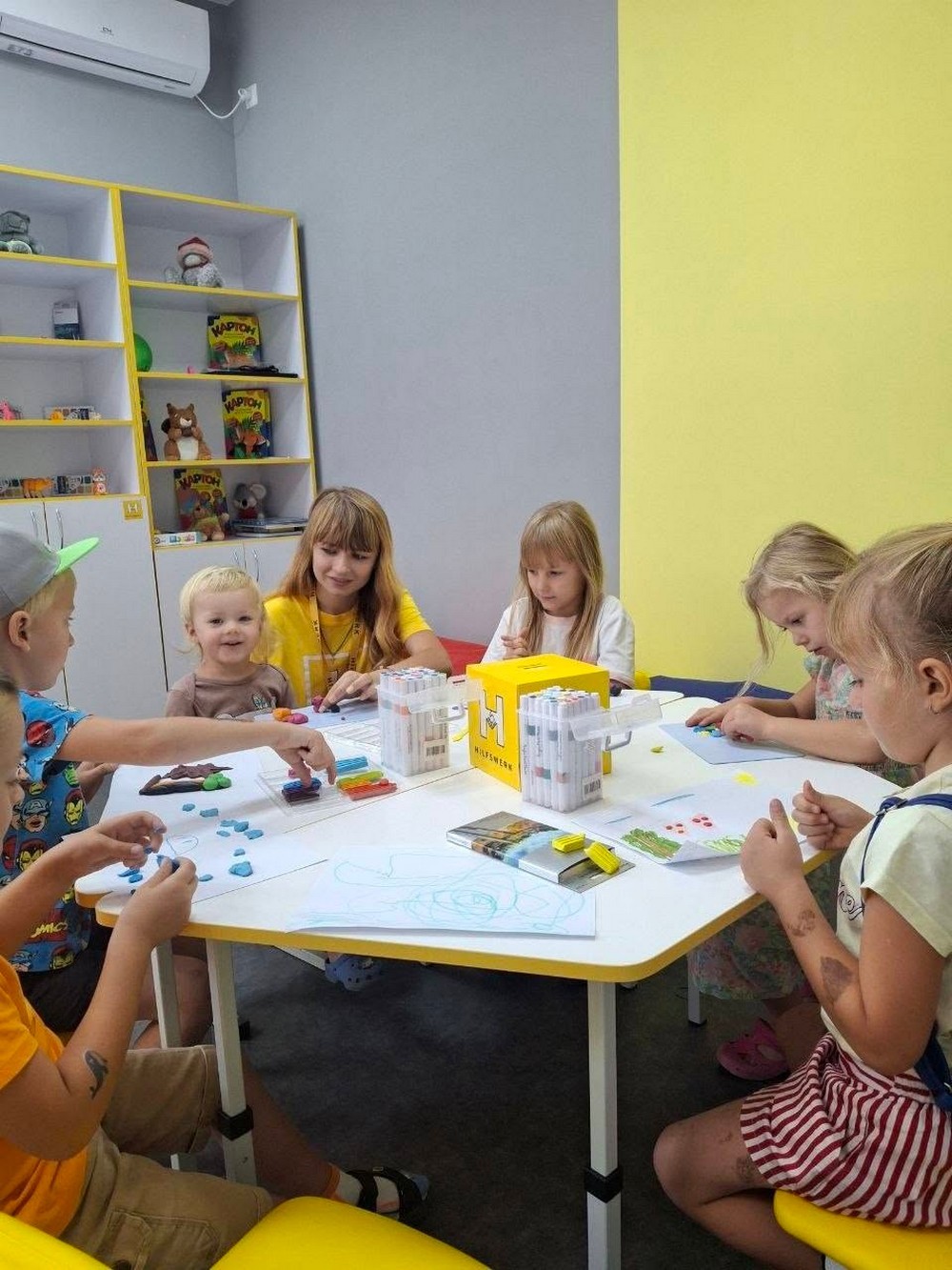 Відбувся день відкритих дверей Help Point Томаківка як отримати послуги і які сама (13) Відбувся день відкритих дверей Help Point Томаківка як отримати послуги і які сама (13)