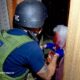 У Нікополі рятувальники евакуювали поранену жінку до лікарні, всього в області 8 постраждалих через ворожі атаки – ДСНС