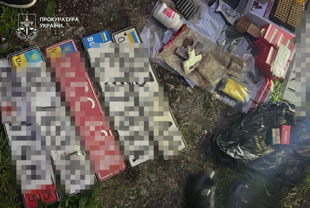 Вбив трьох людей, серед яких дитина, власний брат і знайомий: на Дніпропетровщині винесено вирок нелюду Вбив трьох людей, серед яких дитина, власний брат і знайомий: на Дніпропетровщині винесено вирок нелюду
