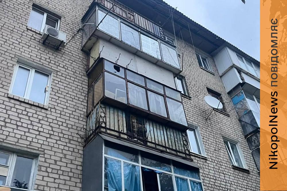 «Інтернет зник повністю»: у Нікополі мешканці пошкодженої багатоповерхівки розповіли про наслідки удару