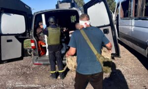 Жодної військової логіки: Зеленський прокоментував смертельний удар по маршрутці біля Нікополя та атаки на залізницю