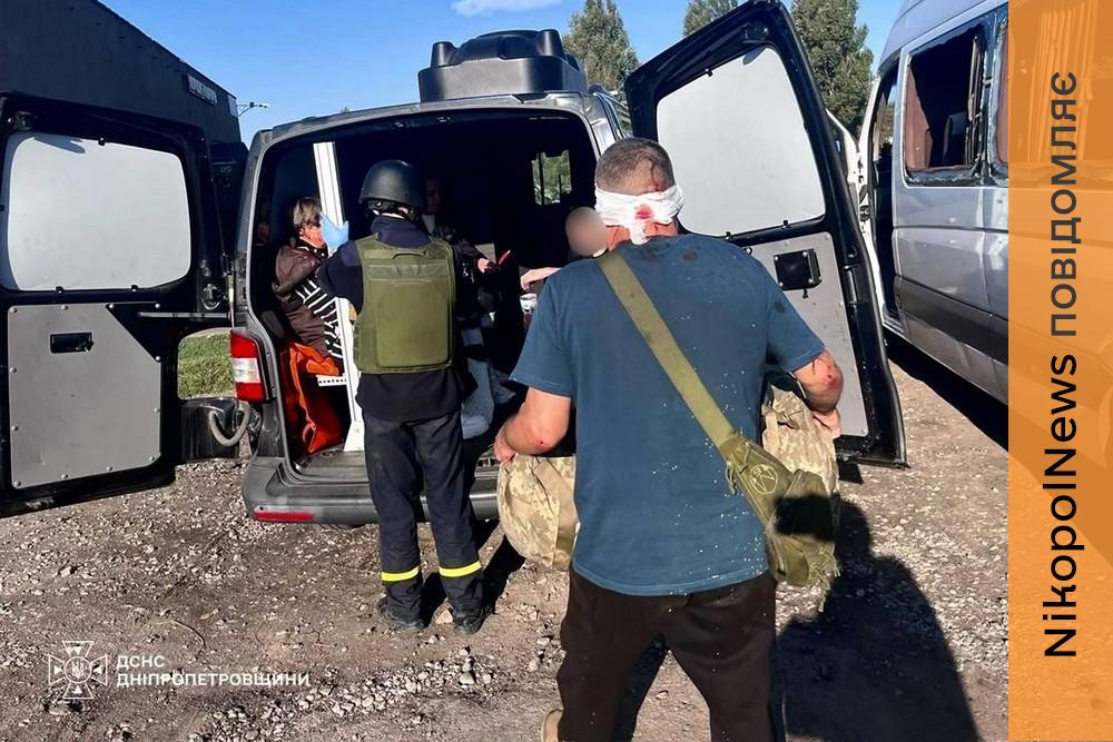 Жодної військової логіки: Зеленський прокоментував смертельний удар по маршрутці біля Нікополя та атаки на залізницю