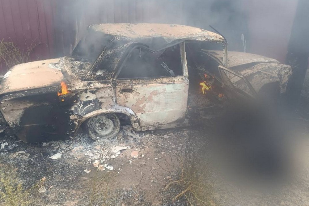 У Нікополі вбито людину, понівечено магазини, дитячий садочок, підприємства в районі і області (фото) У Нікополі вбито людину, понівечено магазини, дитячий садочок, підприємства в районі і області (фото)