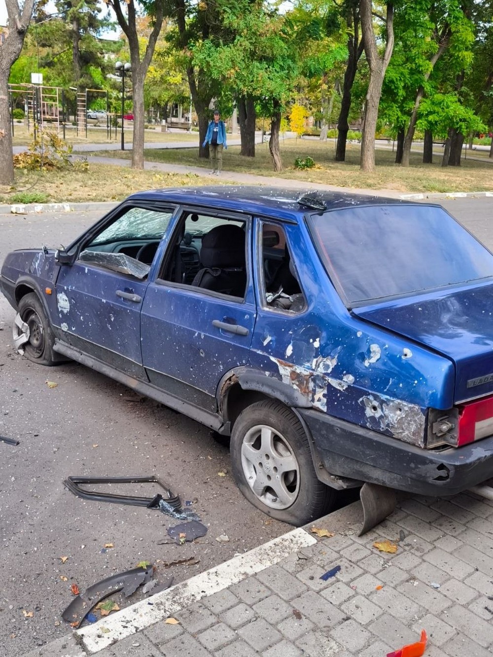 У Нікополі двоє поранених, понівечено музей, четверо поранених у Зеленодольській громаді, атаковано авто ДТЕК, під ударом були також Кривий Ріг і Дніпровський район (фото) У Нікополі двоє поранених, понівечено музей, четверо поранених у Зеленодольській громаді, атаковано авто ДТЕК, під ударом були також Кривий Ріг і Дніпровський район (фото)