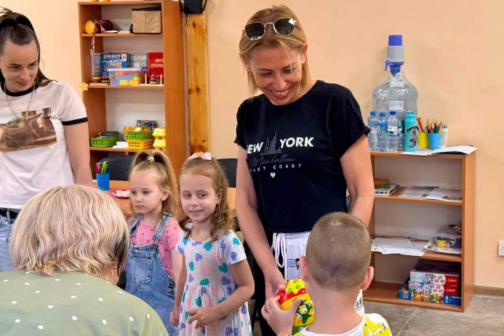у Нікополі влаштували сімейну арттерапевтичну зустріч 13