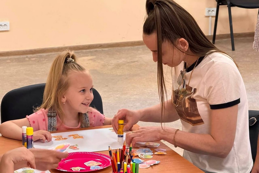 у Нікополі влаштували сімейну арттерапевтичну зустріч 7