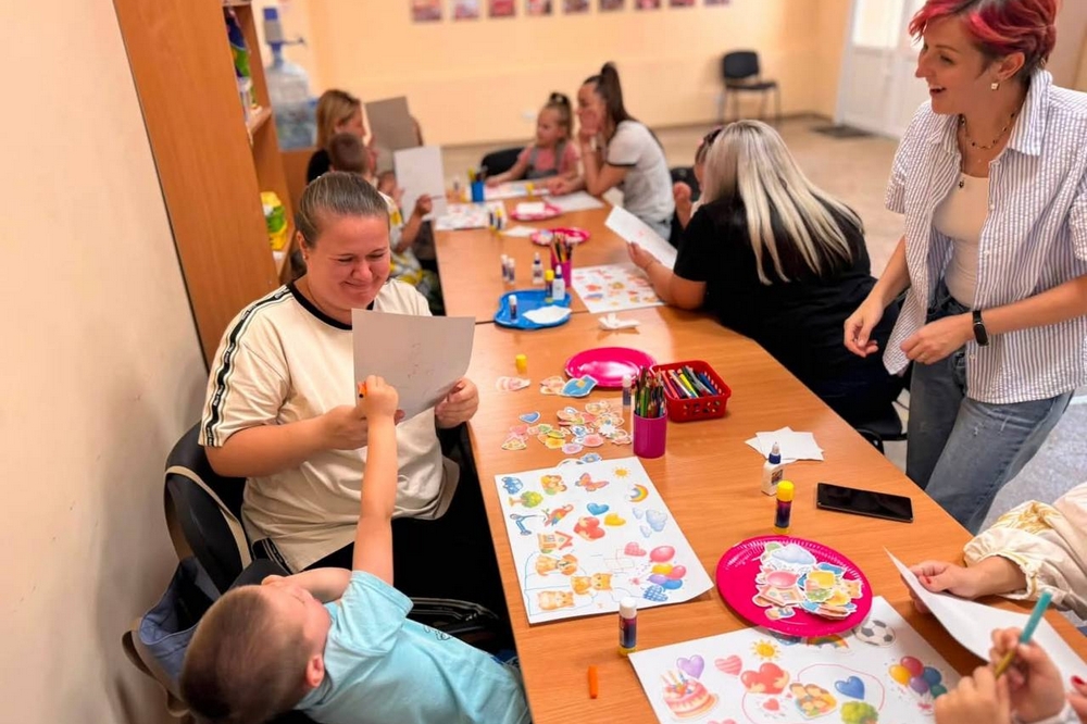 у Нікополі влаштували сімейну арттерапевтичну зустріч