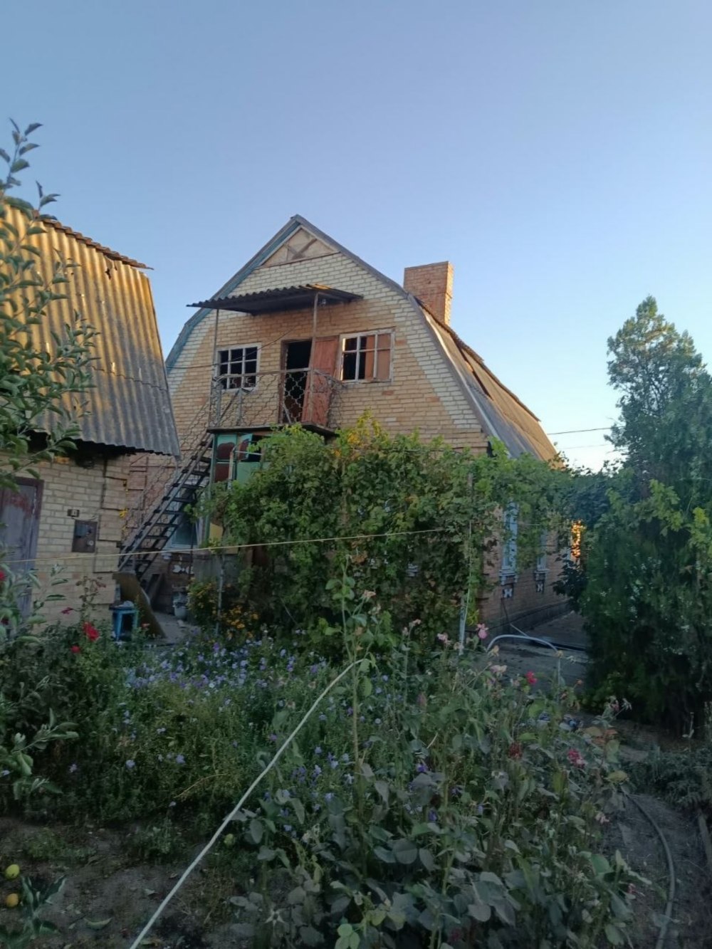 у Нікополі 9 у Нікополі 9