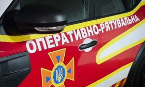 Офіцери-рятувальники громад Нікопольщини та інших районів області отримали службові автомобілі (відео)