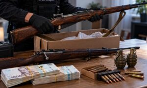 У Нікополі чоловік продав гвинтівку Мосіна і відправив поштою, а також зберігав гранати: яке покарання призначив суд