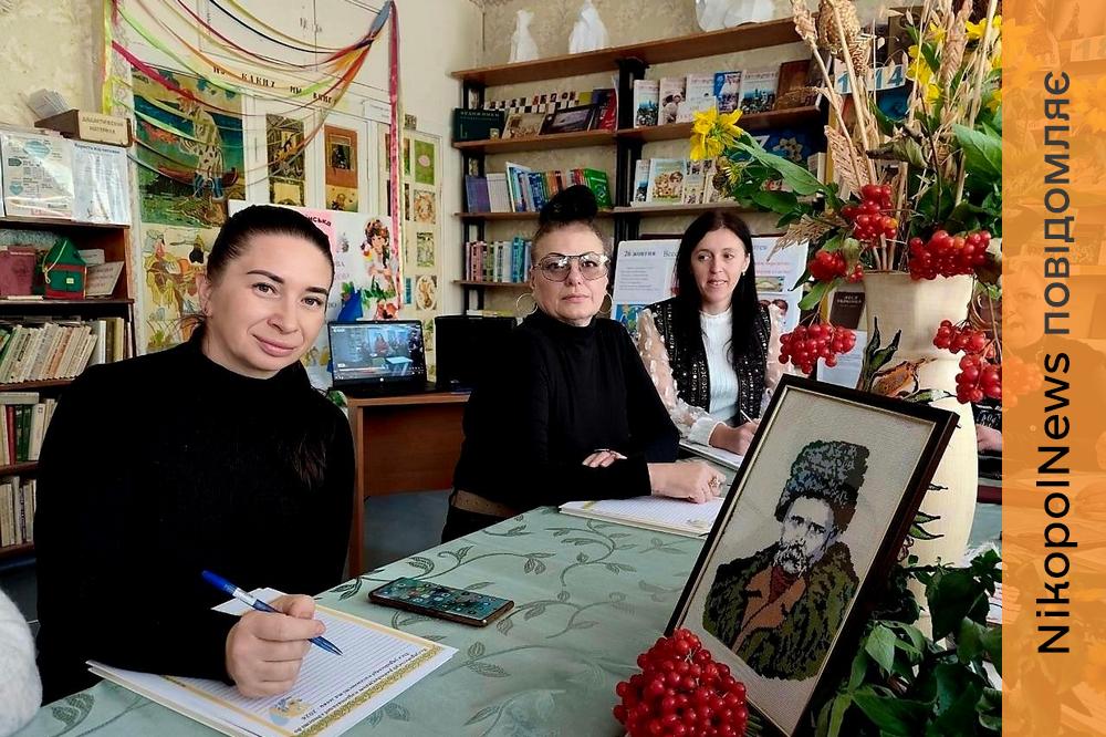 Близько 2000 жителів Марганецької громади написали Всеукраїнський радіодиктант (фото)