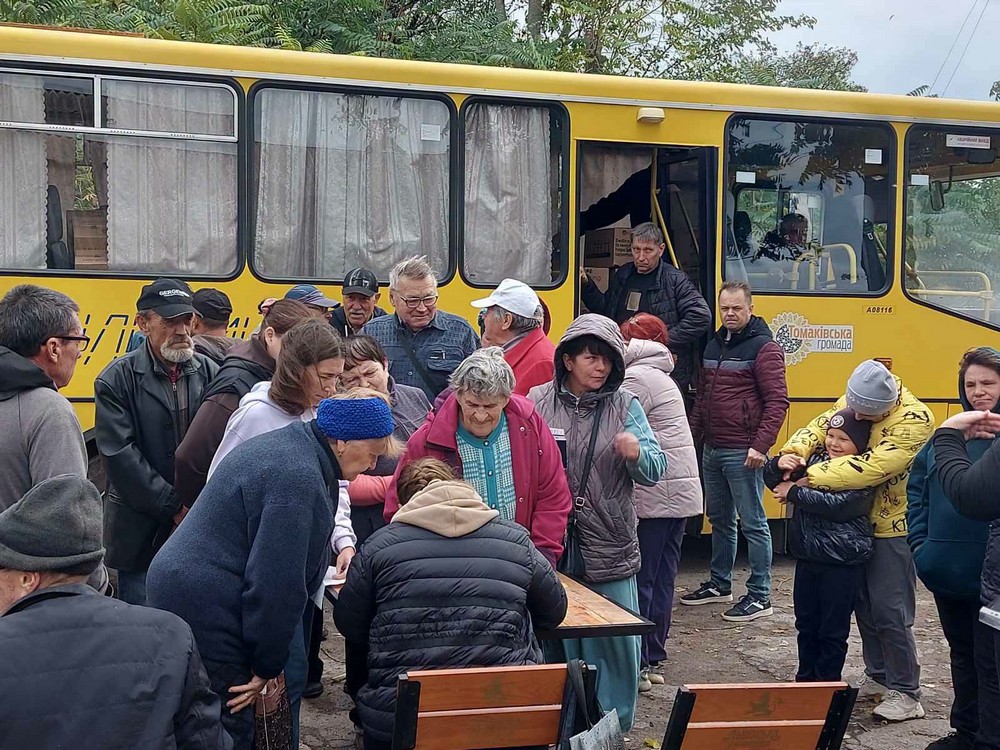 На Нікопольщині роздали продуктові набори від GEM і HGBF. Допомогу отримали жителі 4 сіл. Розповідаємо про це. (6)