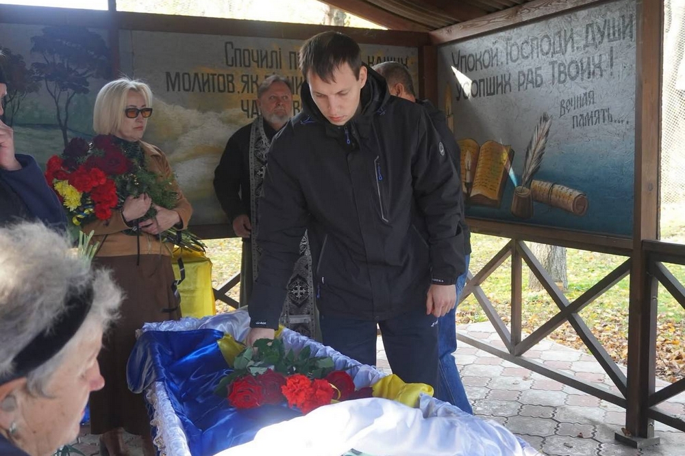 Нікополь провів в останню путь полеглого Захисника2 Нікополь провів в останню путь полеглого Захисника2