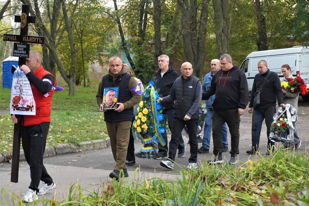 Нікополь провів в останню путь полеглого Захисника6 Нікополь провів в останню путь полеглого Захисника6