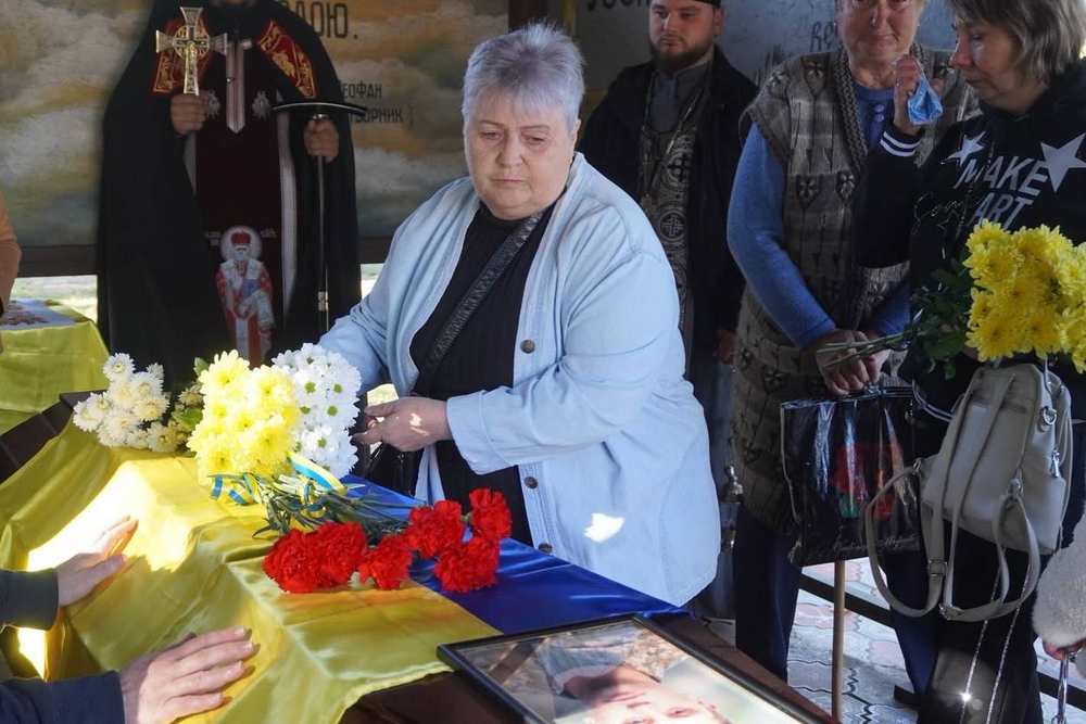 Нікополь провів в останню путь полеглого Захисника6 Нікополь провів в останню путь полеглого Захисника6