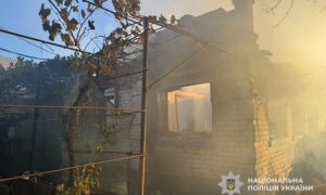 На Нікопольщині FPV-дрон влучив у приватний будинок, постраждав чоловік, 8 поранених у Павлограді - поліція (фото)