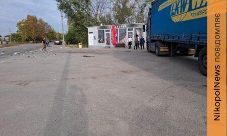 На Нікопольщині ворог бив по магазинах, житлових будинках та інфраструктурі, також під ударом був Криворізький район (фото)