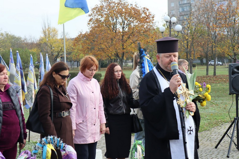 Нікопольщина сьогодні провела в останню путь Захисника фото (1)
