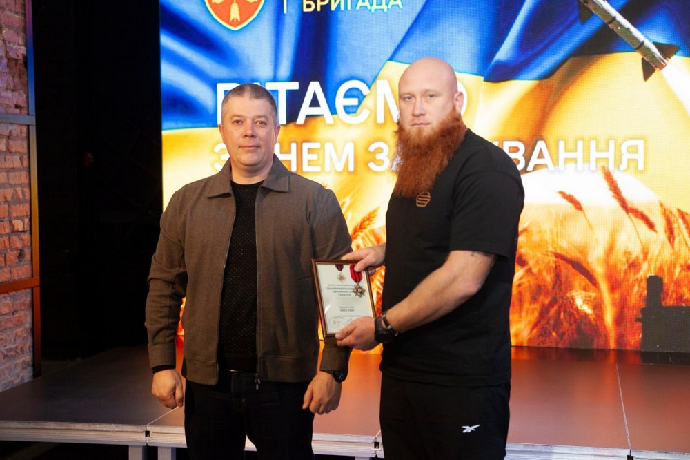 Нікопольської 10