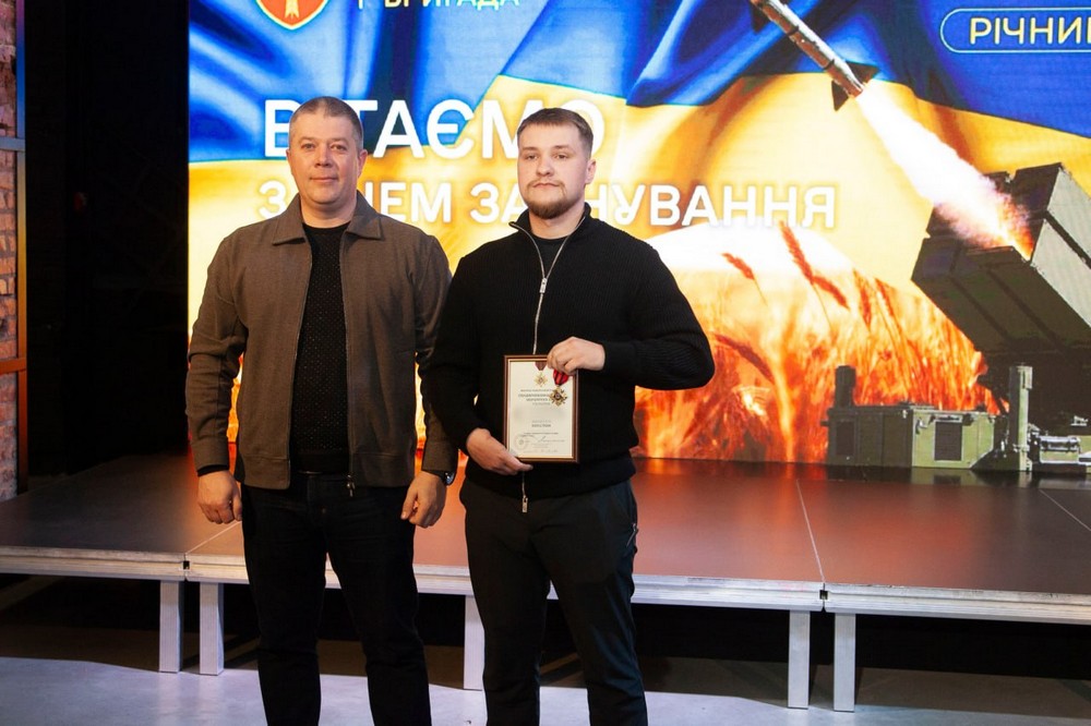 Нікопольської 11