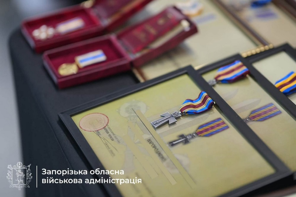 Нікопольської 8 Нікопольської 8