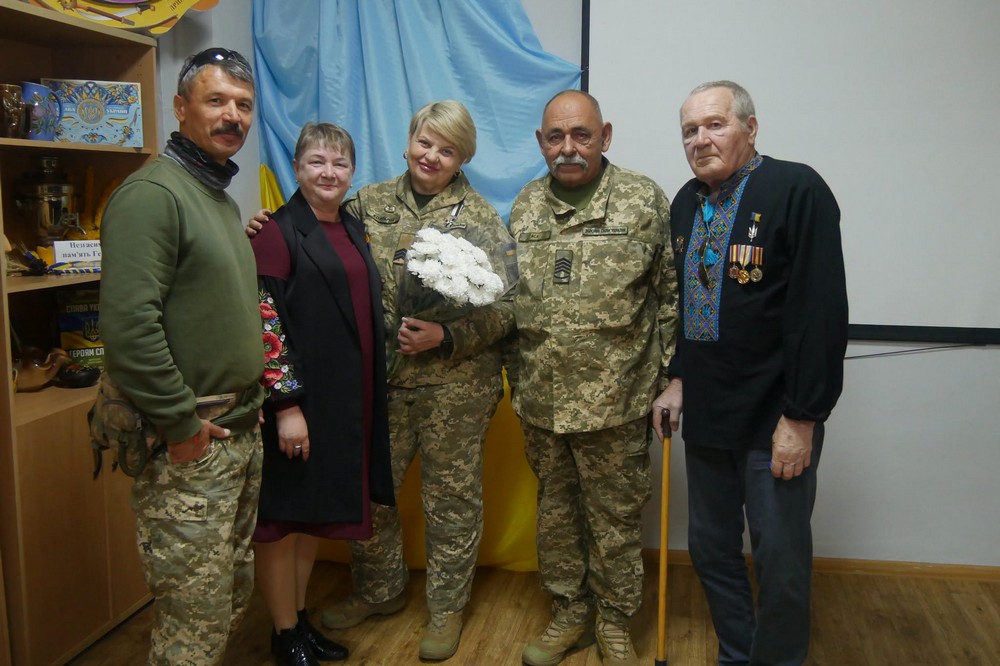 Покрова 10
