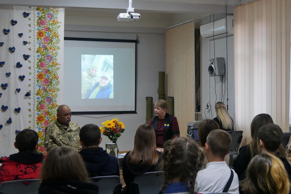 Покрова 9