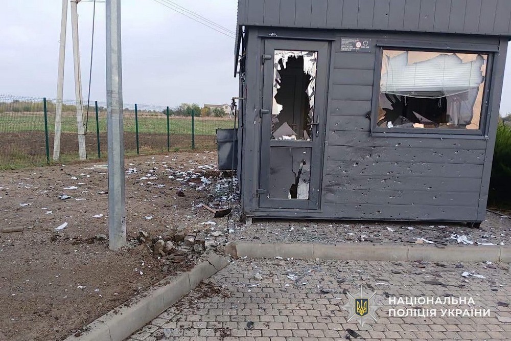 Скинули боєприпас з FPV дрона на дітей і вбили хлопчика на Нікопольщині, багато поранених у районі і області – подробиці кривавих атак окупантів від поліції (фото) (1)