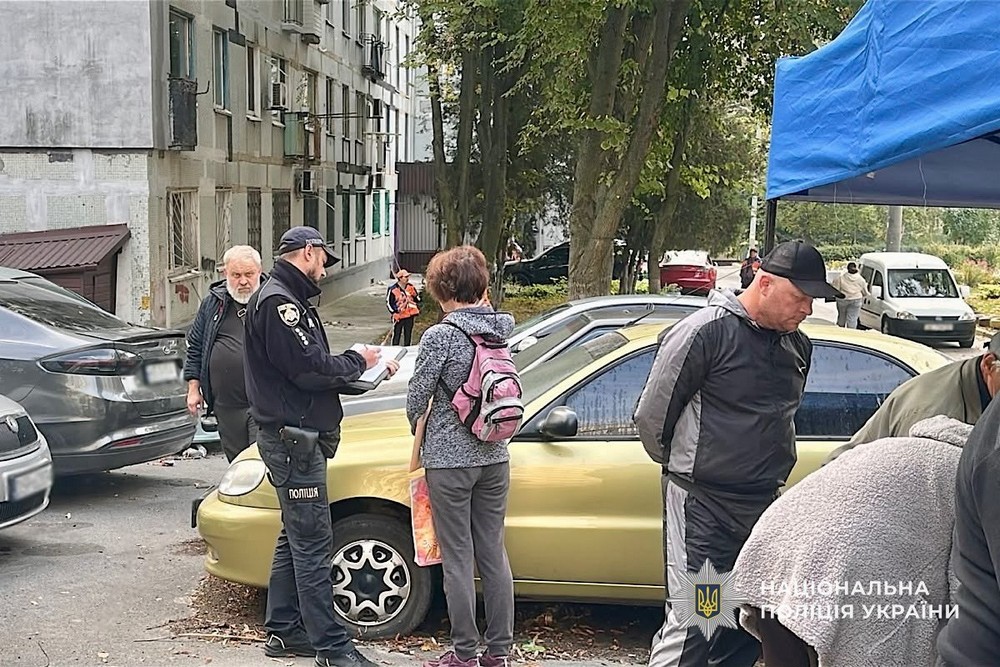 Скинули боєприпас з FPV дрона на дітей і вбили хлопчика на Нікопольщині, багато поранених у районі і області – подробиці кривавих атак окупантів від поліції (фото) (5)
