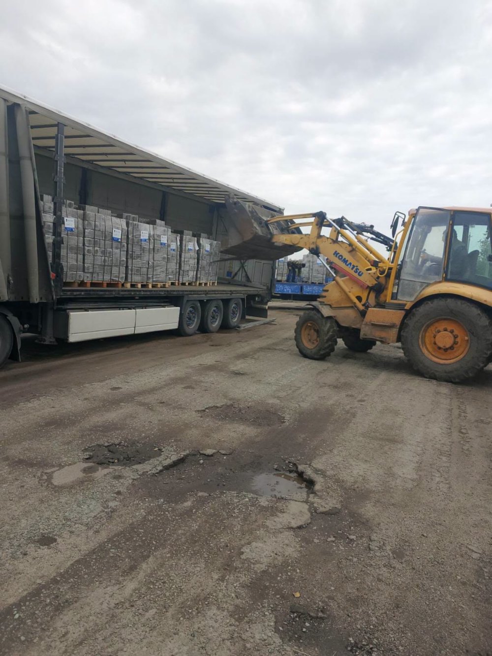 Томаківська громада отримала паливні брикети на зиму Томаківська громада отримала паливні брикети на зиму