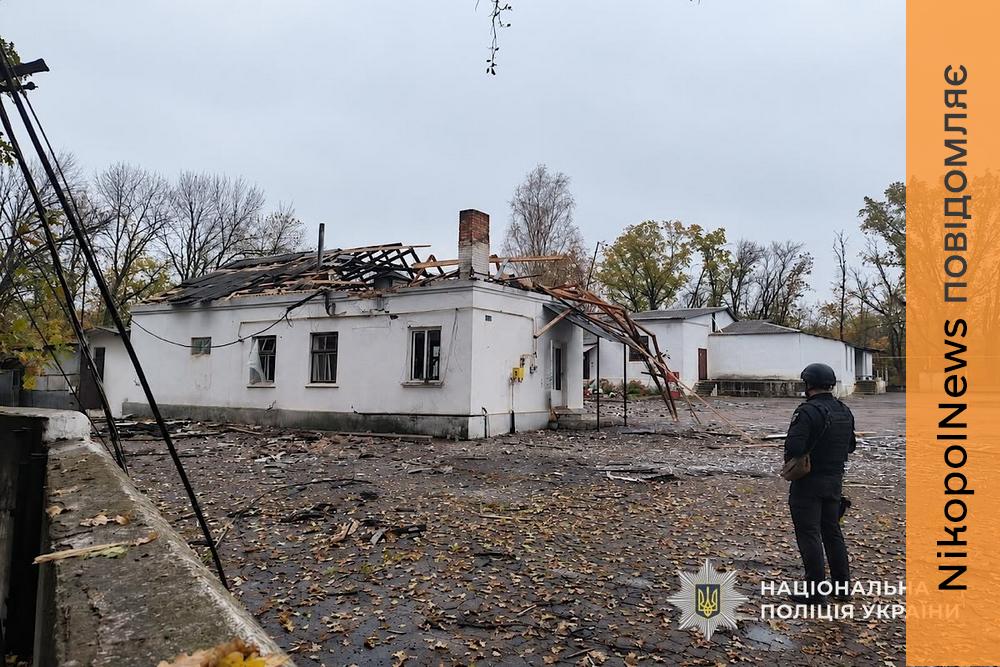 У Нікополі жінка загинула під завалами власного будинку, є поранений у Марганці, також загиблий і постраждалі у 3 районах області — поліція (фото)