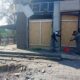 Вибиті вікна, пошкоджені дахи та вибоїни: що у Нікополі ремонтують комунальники (фото)