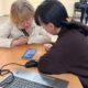 У Нікополі можна безкоштовно отримати допомогу зі смартфоном: куди звертатися (фото)